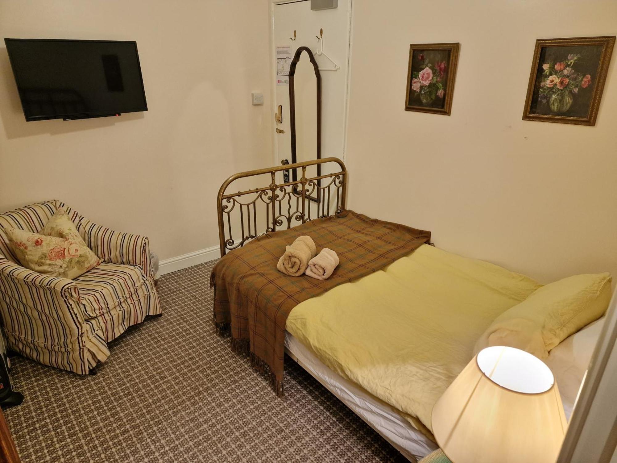 Cambus O' May Traditional Highland Hotel Ballater Δωμάτιο φωτογραφία