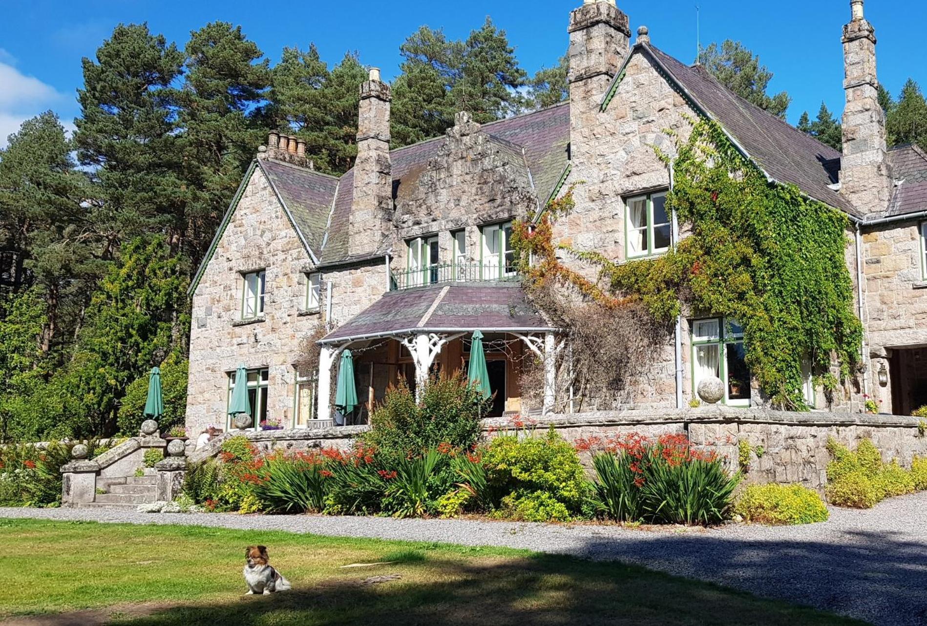 Cambus O' May Traditional Highland Hotel Ballater Εξωτερικό φωτογραφία